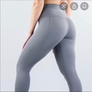 Alphalete meridian leggings!
